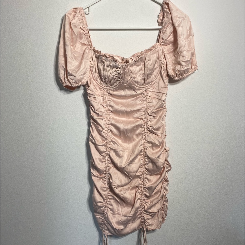 Storia Pink heart ruched mini dress - Picture 6 of 9